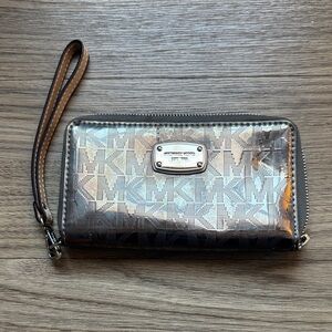 Michael Kors Metallic Silver/Taupe Wristlet, Zippered Billfold